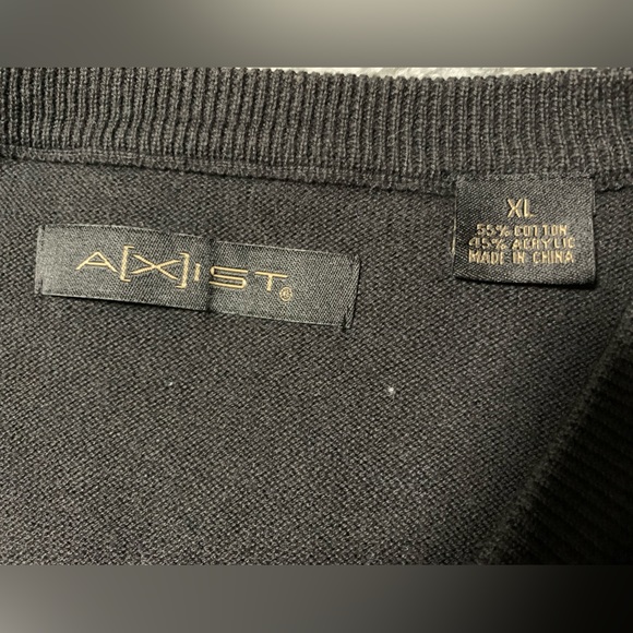 3/$20 Men’s AXIST Striped Black & Gray Sleeveless Sweater Vest Size EXTRA LARGE - Picture 4 of 8